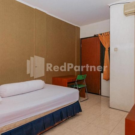 De Lugano Scbd Syariah Mitra Reddoorz Jacarta Exterior foto