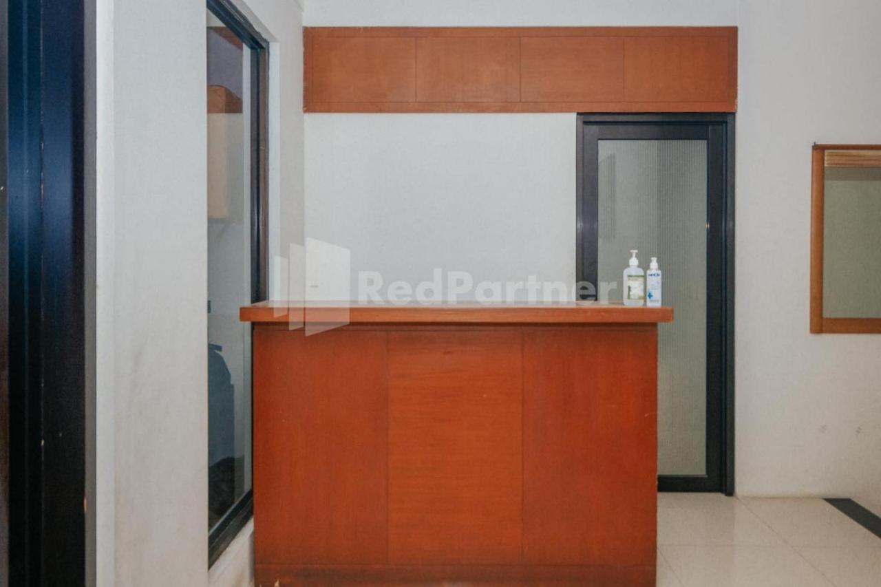 De Lugano Scbd Syariah Mitra Reddoorz Jacarta Exterior foto