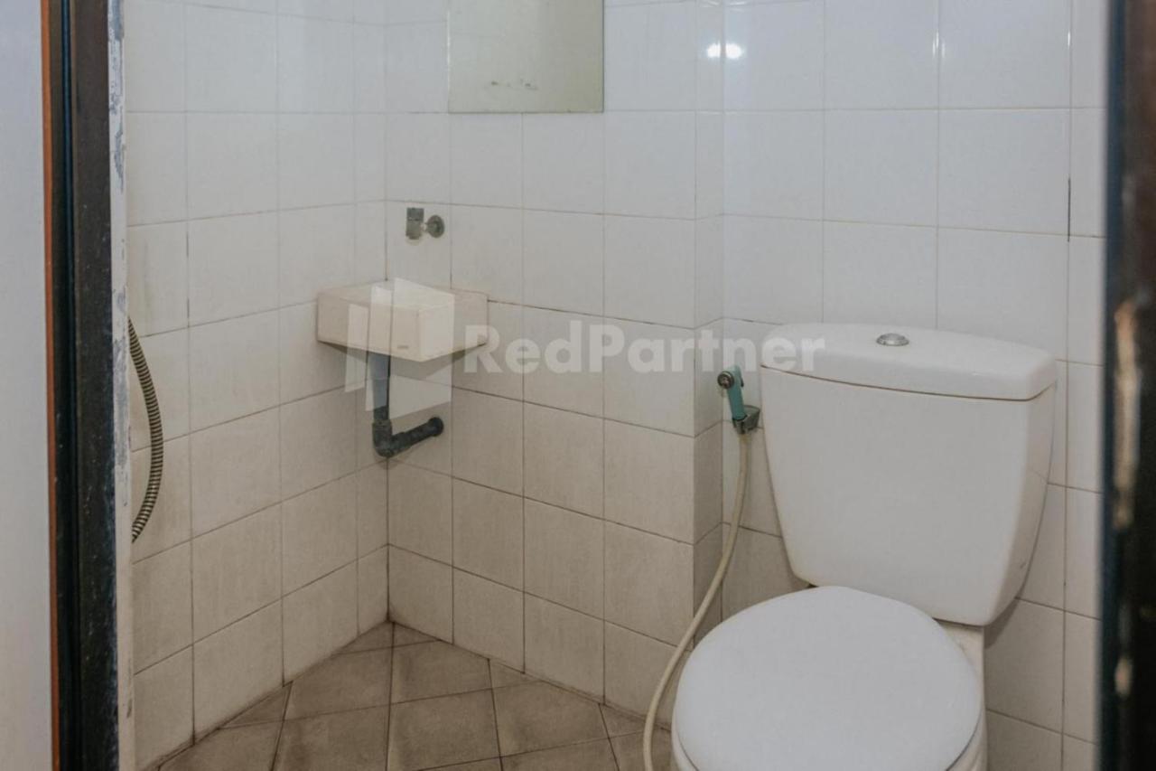 De Lugano Scbd Syariah Mitra Reddoorz Jacarta Exterior foto