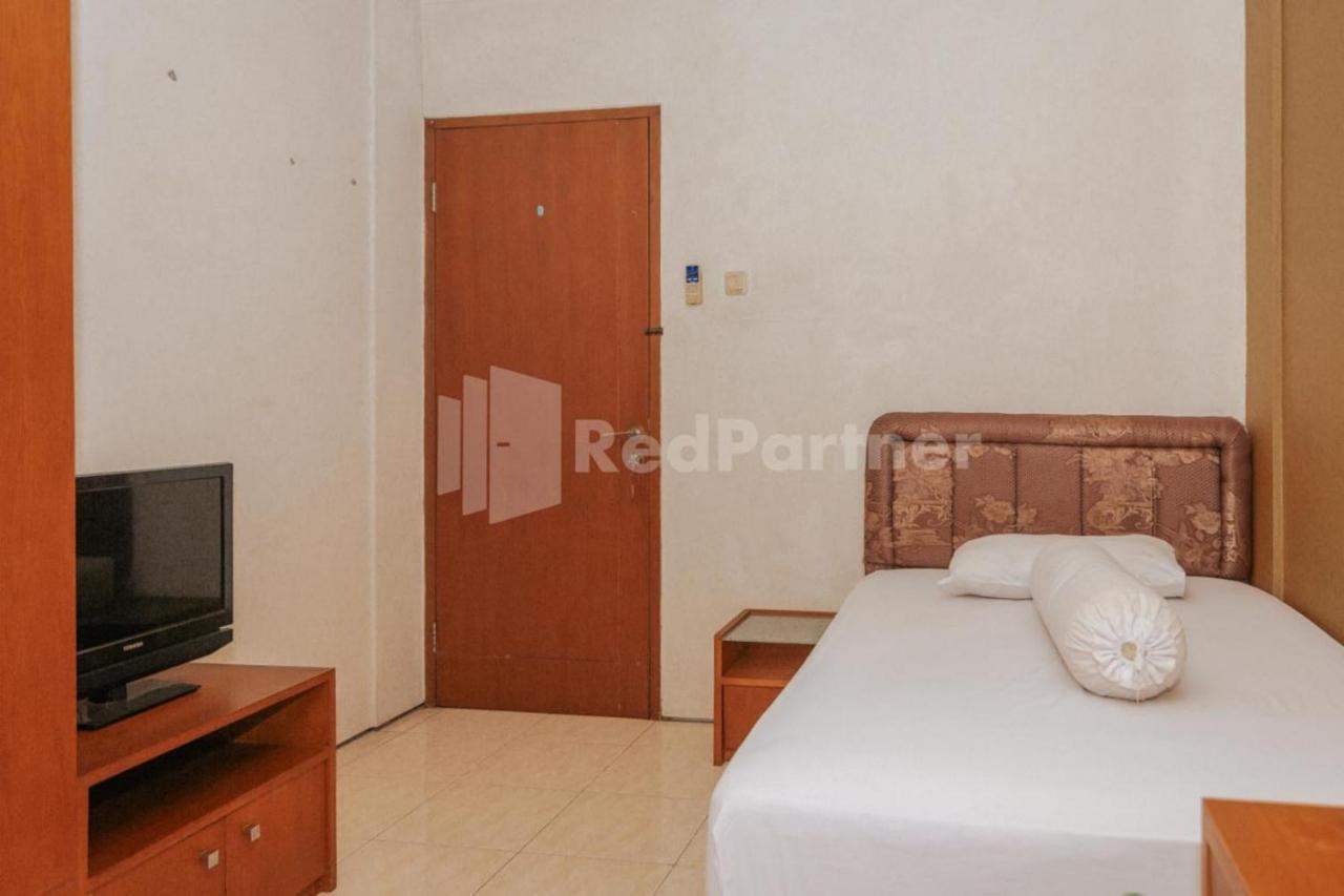 De Lugano Scbd Syariah Mitra Reddoorz Jacarta Exterior foto